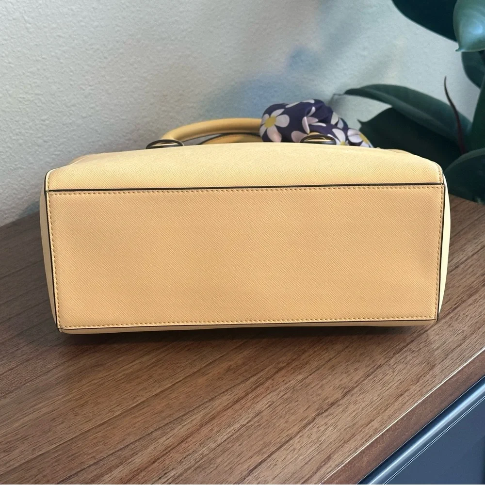 Kate Spade New York Melanie Satchel - Like New! - Picture 10 of 12